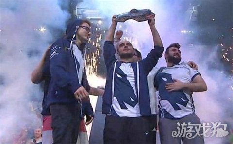 引发了不小 引发了不小